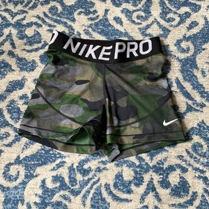 Camo Nike pro shorts